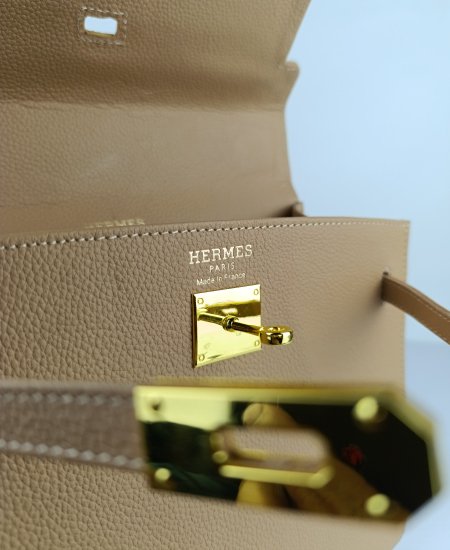 1.1 hermes kelly handbags beige in original leather 4.jpg
