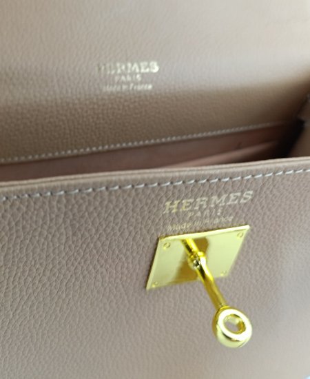 1.1 hermes kelly handbags beige in original leather 5.jpg