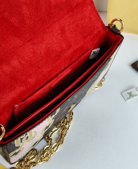 1.1 lv ladies hand carry 3pc red 4.jpg