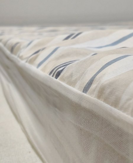 1.1 water proof mattress cover 2.jpg