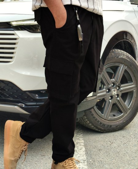 1.1 zara black cargo pant 1.jpg 1.1 zara black cargo pant 1.jpg