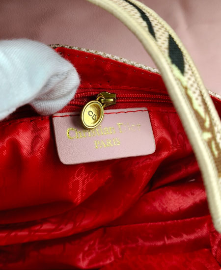 1.3 dior saddle jacquard handbag 6.jpg