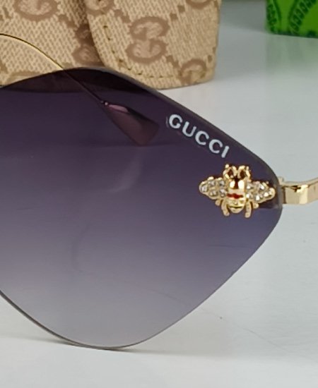 1.9 gucci sunglasses black fly 2.jpg