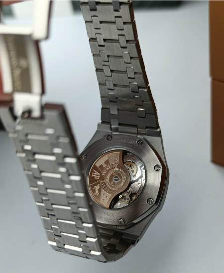 a p royl oak 15510bc.oo .1320bc 6 1.jpg