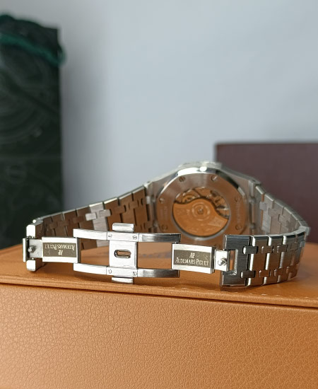 ap royal oak 15500st.oo .1220st 6 1.jpg