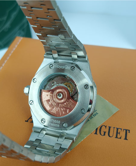 ap watch royal oak tiffany watch 15500st.oo .1220st 3.jpg