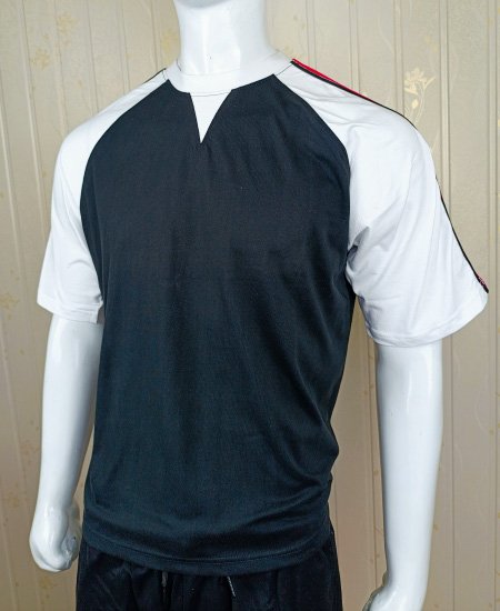 adidas t shirt 1.jpg adidas t shirt 1.jpg