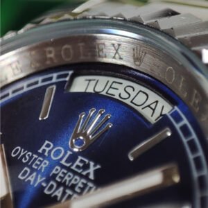 amazon leftover rol oyster blue mens luxury watch 1.jpg