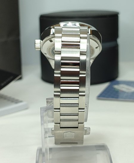 amazon leftover tg heuer carrera calibre 5 day date 6.jpg