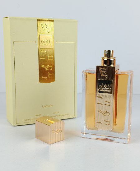angham perfume 1.jpg