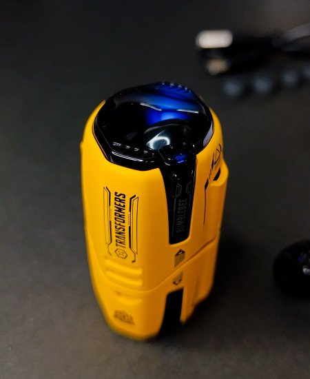 bumblebee earbuds genuine transformers 001 5.jpg bumblebee earbuds genuine transformers 001 5.jpg