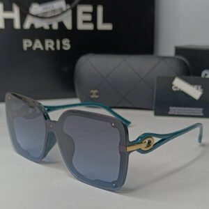 chnl green teardrop big sunglasses 1.jpg