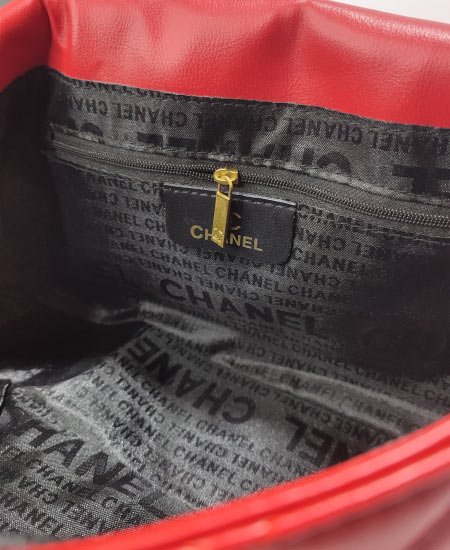 chnl red ladies handbag 3.jpg