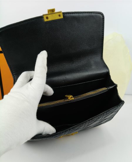 dior black handbag 4.jpg