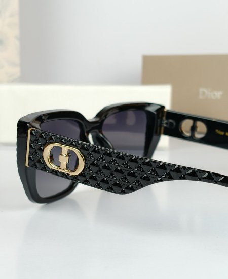 dior black sunglasses 3.jpg