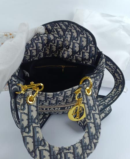 dior handbag in pakistan 5 1.jpg