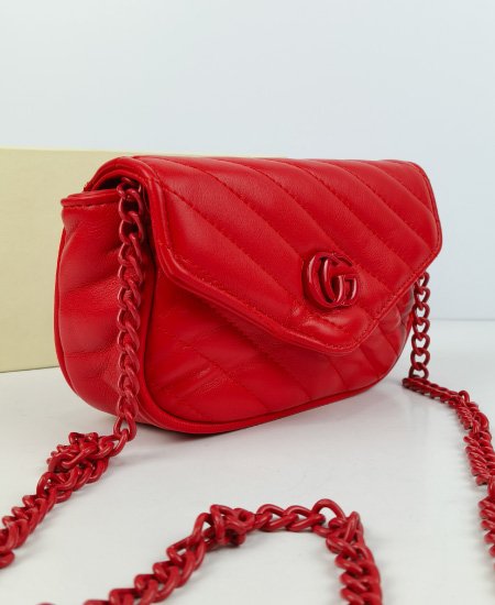 gucci mini red handbag 1.jpg