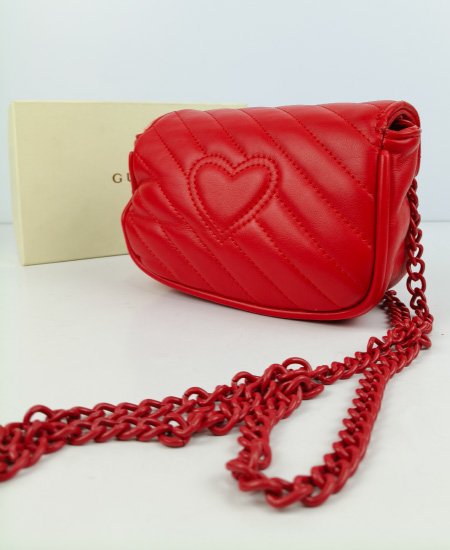 gucci mini red handbag 5.jpg