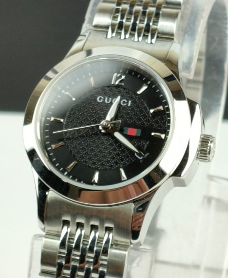 gucci silver with black dial ladies watch 1.jpg