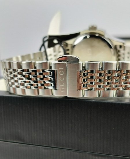 gucci silver with black dial ladies watch 2.jpg