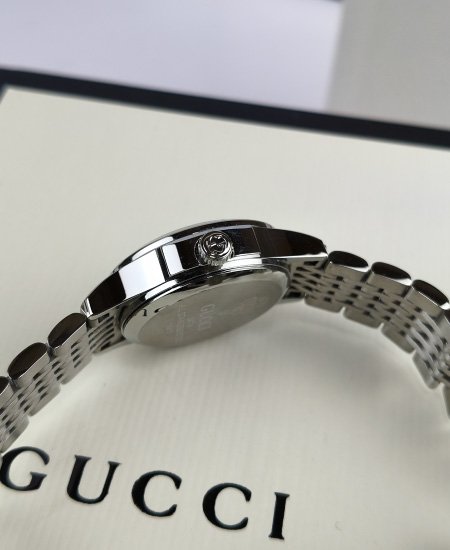 gucci silver with black dial ladies watch 7.jpg