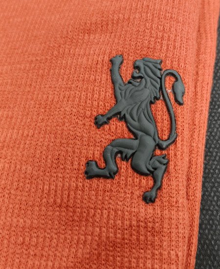 giordano red oxide sweatshirt 3d logo 3.jpg