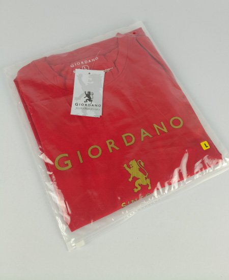 giordano red t shirts 3.jpg