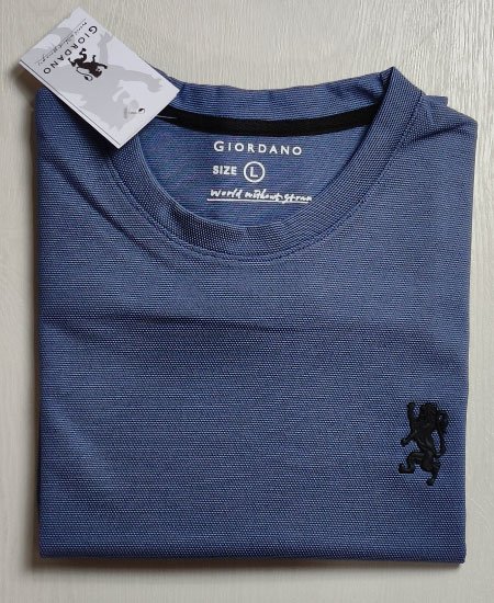 giordano t shirts blue jacquard a.jpg giordano t shirts blue jacquard a.jpg