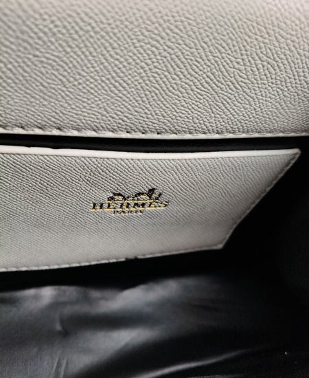 hermes handbags white and red 2.jpg