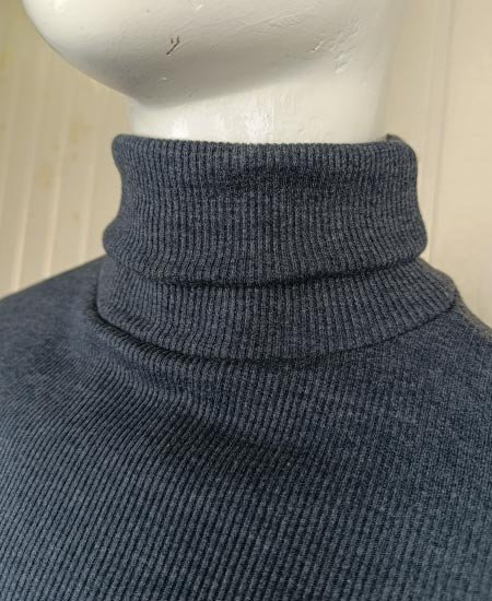 high neck gray 4.jpg