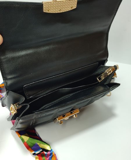 jungle tree ladies handbag black 001 4.jpg