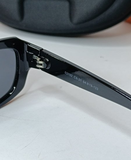 junglee tree black rectangular polarized sunglasses 5.jpg