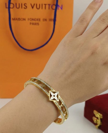 lv bangle jewelry 001 1.jpg