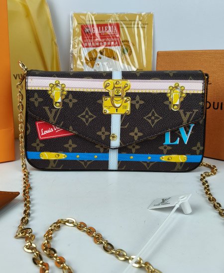 lv ladies hand carry 3pc brown 7.jpg