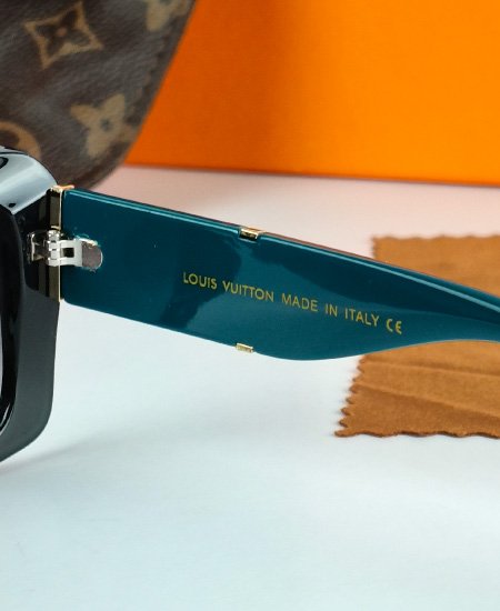 lv ocean green sunglasses 5.jpg
