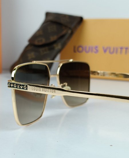 lv sunglasses golden square lv67 3.jpg