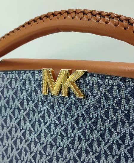 michl kors ladies tote handbags 2.jpg