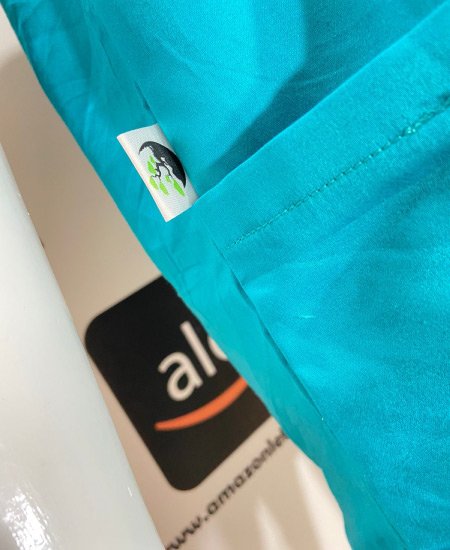 mens doctor scrubs suit 1.jpg