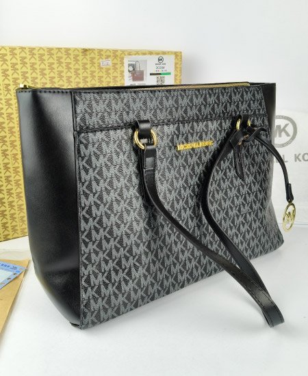 michael kors black tote handbags 1.jpg