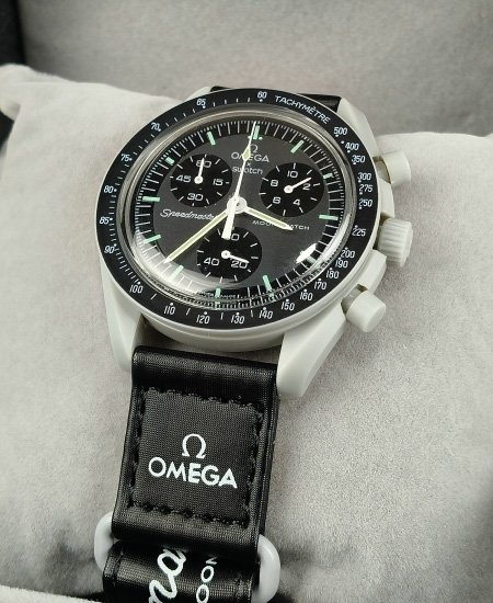 omega speed master ultra light mission to the moon velcro strap watch 2.jpg