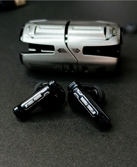optimus prime earbuds genuine transformers tf t01 pro 4.jpg