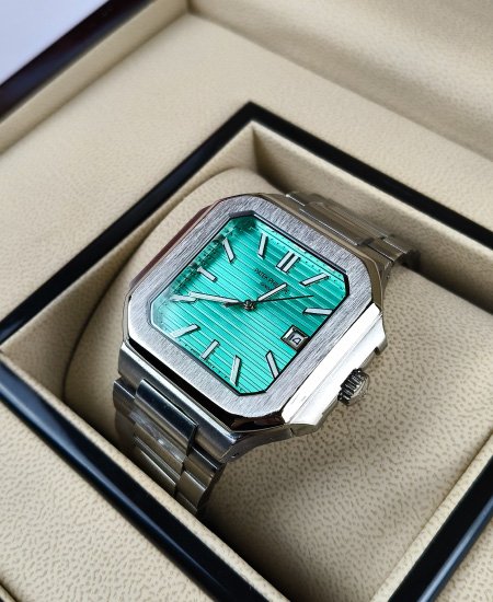 patek philippe cubitus ice blue reference 5821 1a 001 2.jpg patek philippe cubitus ice blue reference 5821 1a 001 2.jpg