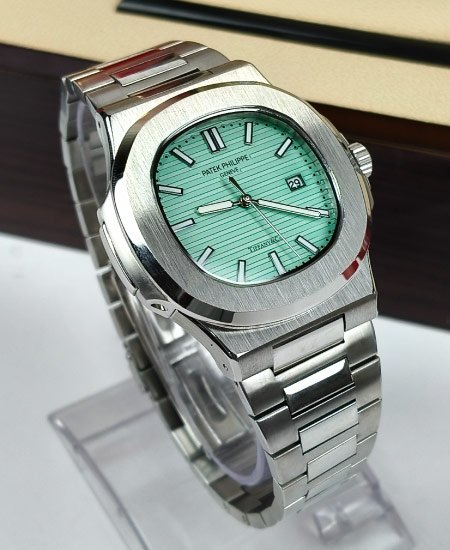 patek philippe nautilus 5711 tiffany watch 4.jpg