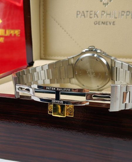 patek philippe nautilus 5711 tiffany watch 6.jpg
