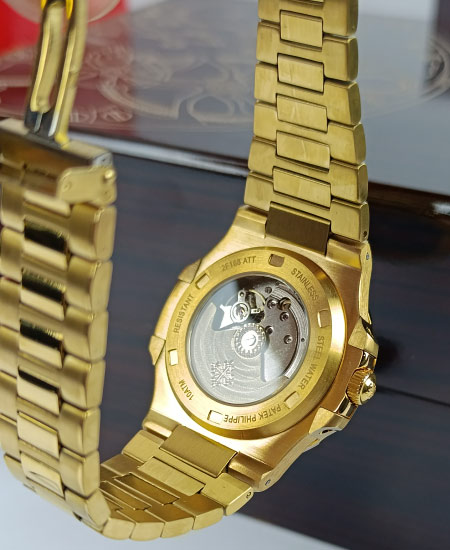 patek philippe watch 5711 golden blue 2.jpg