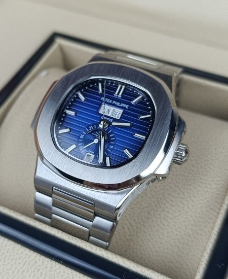 patek philippe watch 5726 1a nautilus blue dail 1.jpg patek philippe watch 5726 1a nautilus blue dail 1.jpg