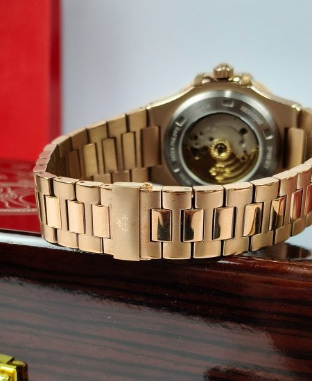 patek philippe watch 5740 1g nautilus black dial rose gold 5.jpg