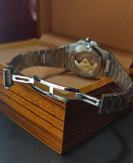 patk phlipe 5711 tiffany watch 2.jpg