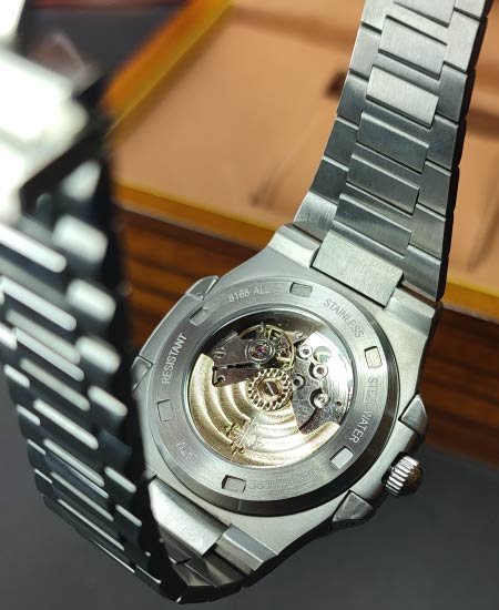 patk phlipe 5711 tiffany watch 3.jpg