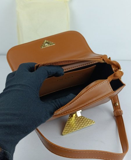 prada handbag brown 4.jpg